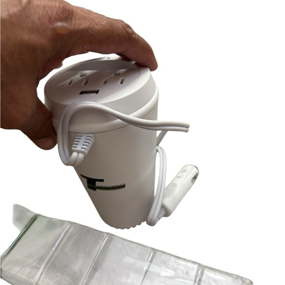 PowerLine PowerCup Car Inverter a device designed to provide household AC power - Picture 4 of 7